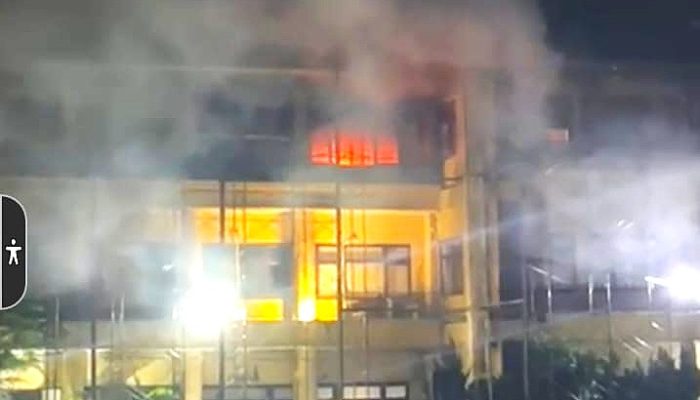 Gedung Mapolda Banten Terbakar