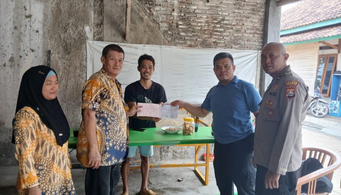 Polsek Purwakarta  Selesaikan Sengketa Jual Beli Kursi Online untuk Mushola