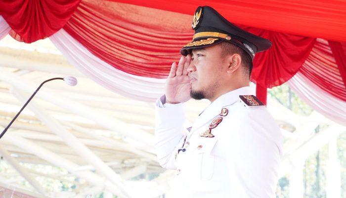 Pimpin Upacara HUT ke-80 RI, Robinsar Dorong Cilegon Jadi Kota Industri Hijau dan Sejahtera