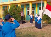 Narkoba hingga Medsos, Pesan ‘Jleb’ Kapolsek Saat Pimpin Upacara di SMPN 12 Cilegon