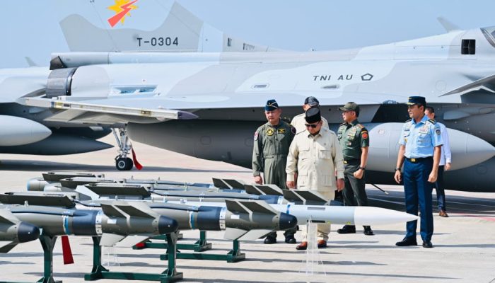 Presiden Prabowo Serahkan Pesawat MRCA Rafale dan Sistem Pertahanan Modern untuk Perkuat Pertahanan Udara Nasiona
