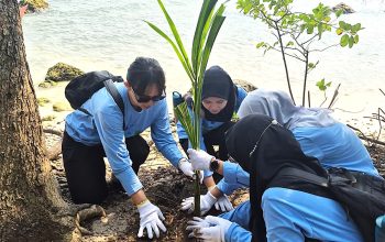 Gandeng Komunitas Lokal, PT IRT Kampanyekan Wisata Lestari Tanpa Rusak Alam di Pulau Merak Kecil