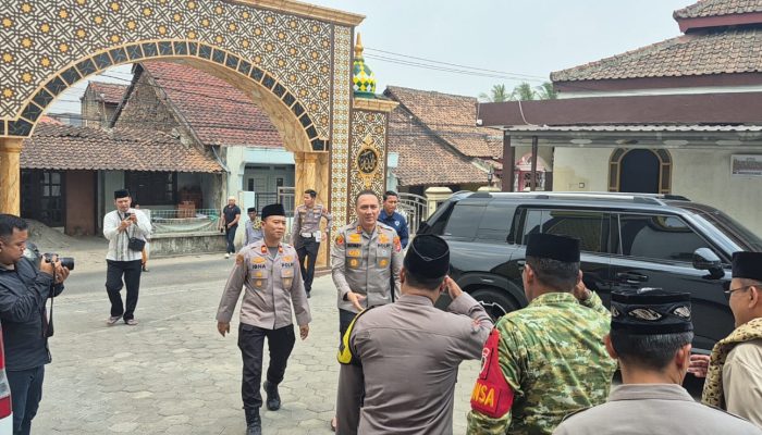 Bahas Judi Online hingga Narkoba, Kapolres Cilegon Temui Warga Cibeber