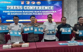 Satres Narkoba Tangkap Ibu Rumah Tangga Nyambi Jadi Kurir Narkotika di Cilegon, Ratusan Gram Sabu dan Ekstasi Disita