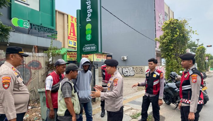 Cegah Kemacetan dan Risiko Kecelakaan, Polisi Ciduk Lima Pengatur Jalan Liar di Cilegon