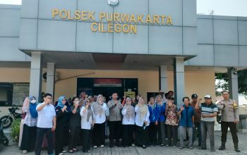 Kolaborasi Dinkes dan Polsek Purwakarta Gelar Cek Kesehatan Gratis, Warga Antusias Deteksi Dini Penyakit