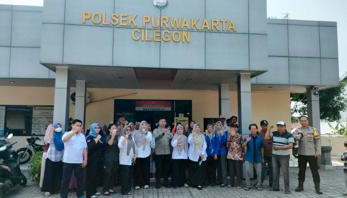 Kolaborasi Dinkes dan Polsek Purwakarta Gelar Cek Kesehatan Gratis, Warga Antusias Deteksi Dini Penyakit