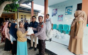 Dampak Pembangunan Pabrik PT Wankai, PT KSI Bagikan Sembako Sekaligus Eratkan Silaturahmi dengan Warga Ramanuju