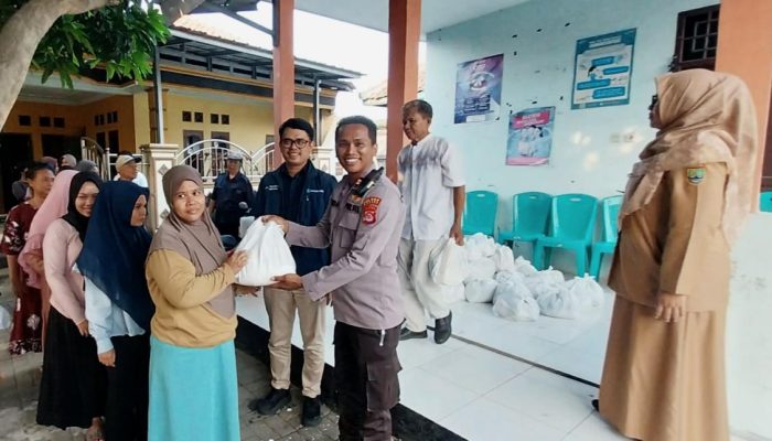 Dampak Pembangunan Pabrik PT Wankai, PT KSI Bagikan Sembako Sekaligus Eratkan Silaturahmi dengan Warga Ramanuju